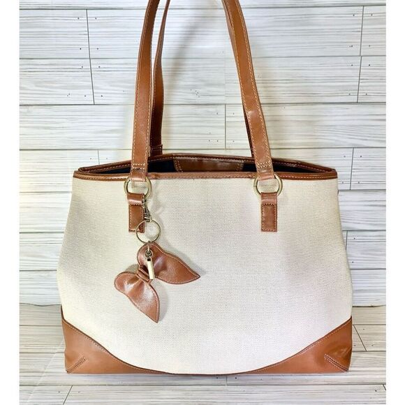 057-Coldwater Creek Neutral Canvas & Browm Butterfly Vegan Leather & Brass Trim - Picture 1 of 9